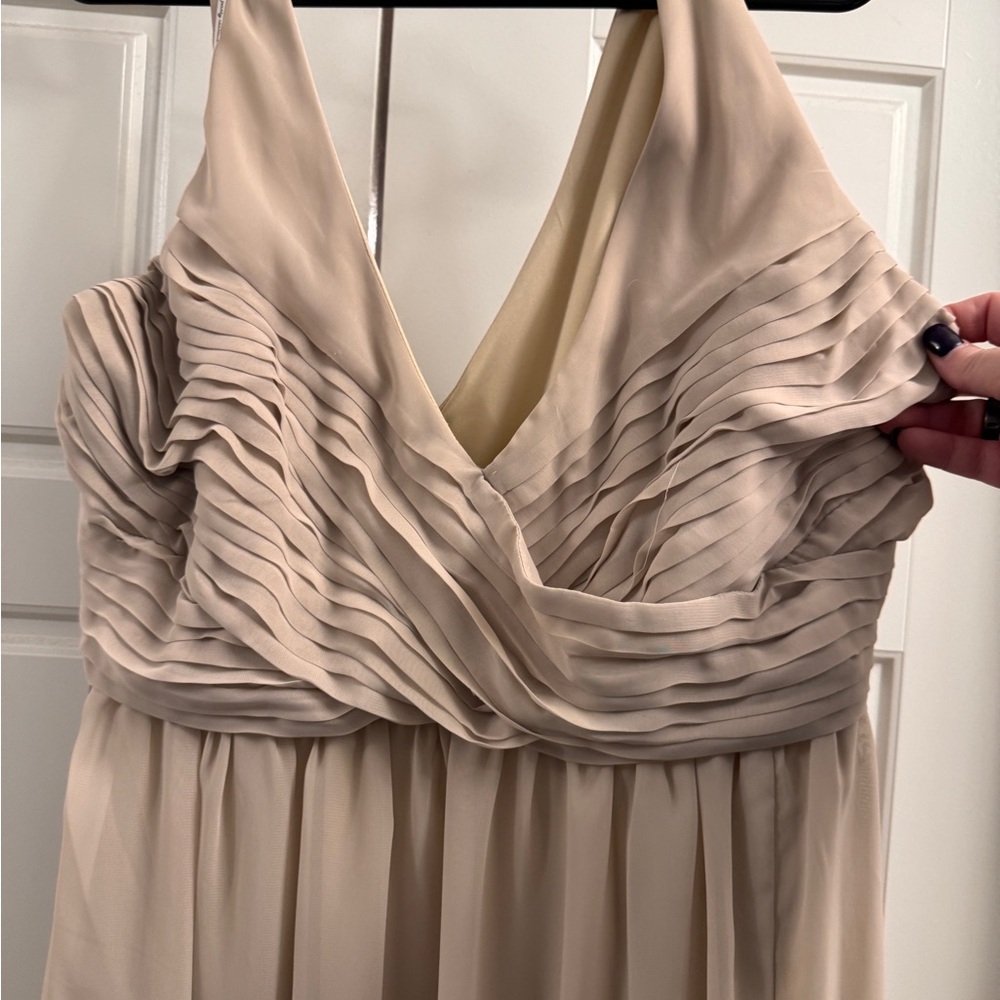 Elegant Beige V-Neck Pleated Women’s Dress